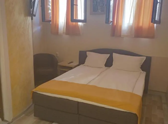 Готель Dali 3*